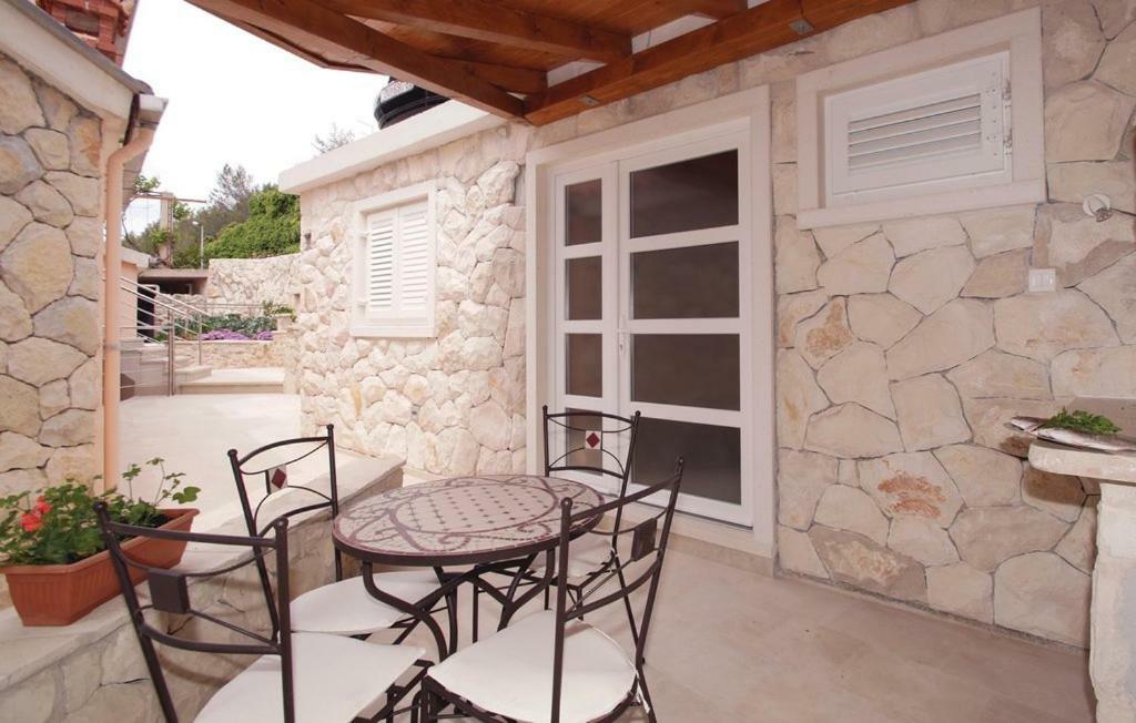 Beautiful Apartment By The Sea Prizba Exterior foto